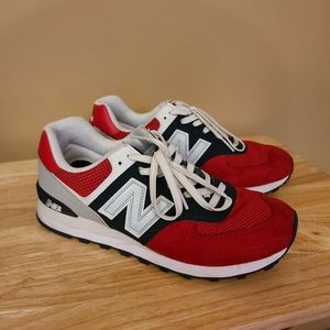 New Balance 574 - Size 8.5US